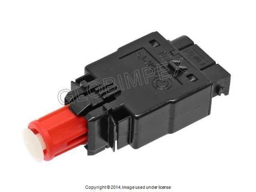 Bmw e32 e34 e36  z3 brake light switch w/ red locking sleeve 4 pin connector oem
