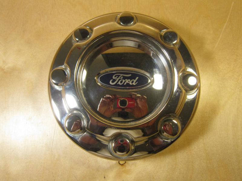 Sell NEW OEM 2008 FORD F250, F350 SUPER DUTY CENTER CAP 5C341A096PD