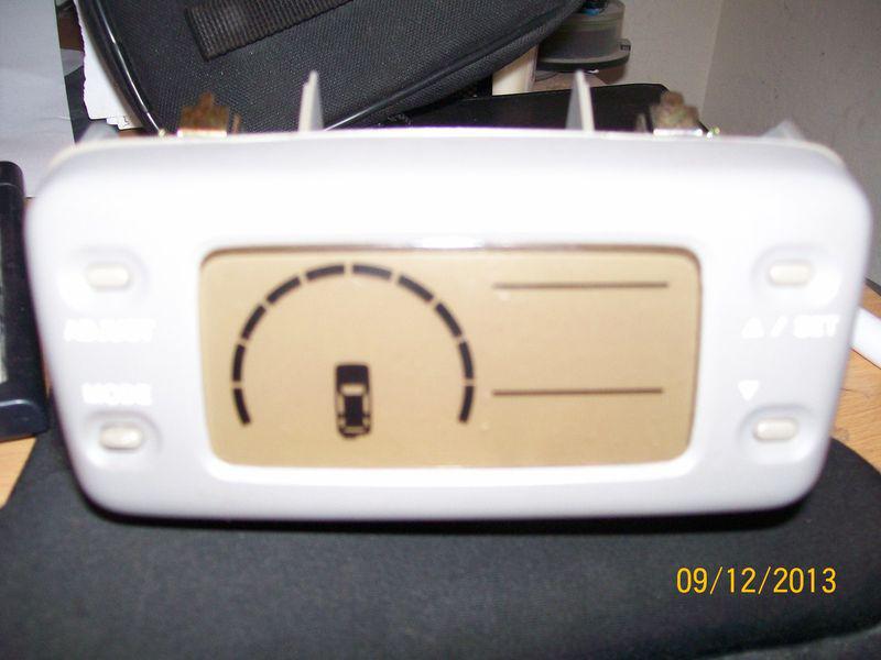 1998-2002 isuzu trooper  overhead console trip computer compass 