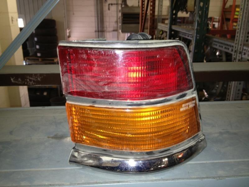 93 94 95 lebaron r. tail light outer 31634