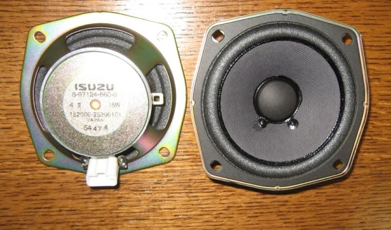 Brand new (nos) oem~ pair of 2 ~ 4" round honda passport isuzu speaker speakers