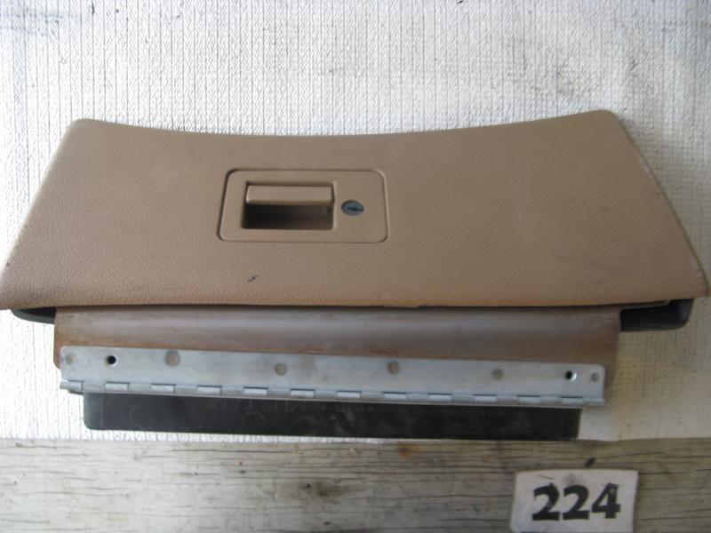 96 97 98 ford mustang glove box compartment tan