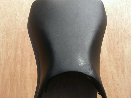 2006 03-09 yamaha yzfr6 yzf r6 r6s front seat saddle driver rider oem  #1646