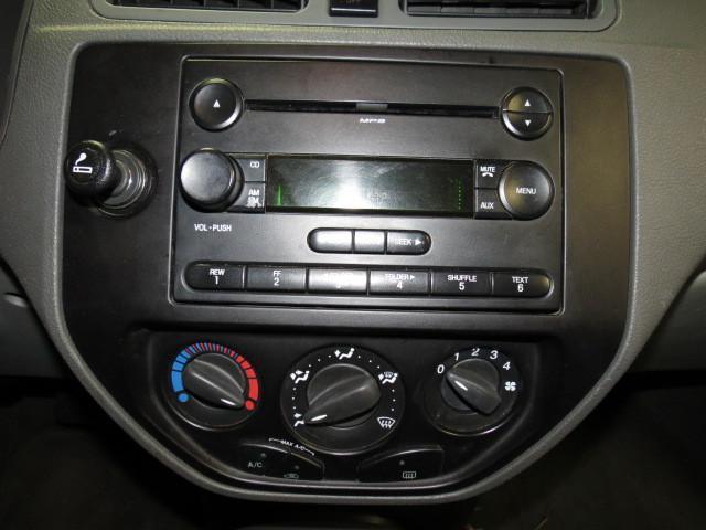 2005 ford focus radio trim dash bezel 2512436
