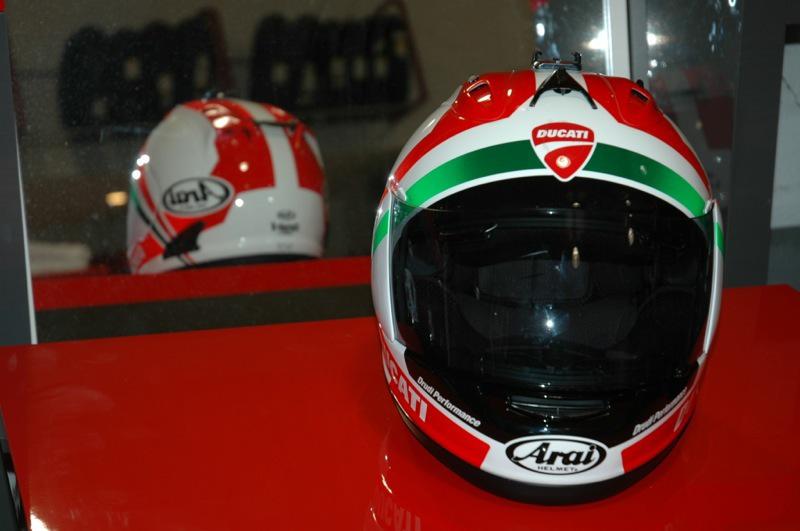 Ducati by arai motorcycle helmet - corsair v ducati tricolore 2012, size large