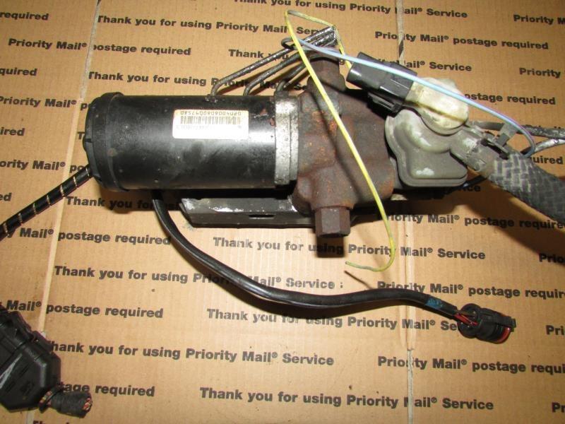 90 lincoln continental anti-lock brake part pump abs module pump assembly 20411