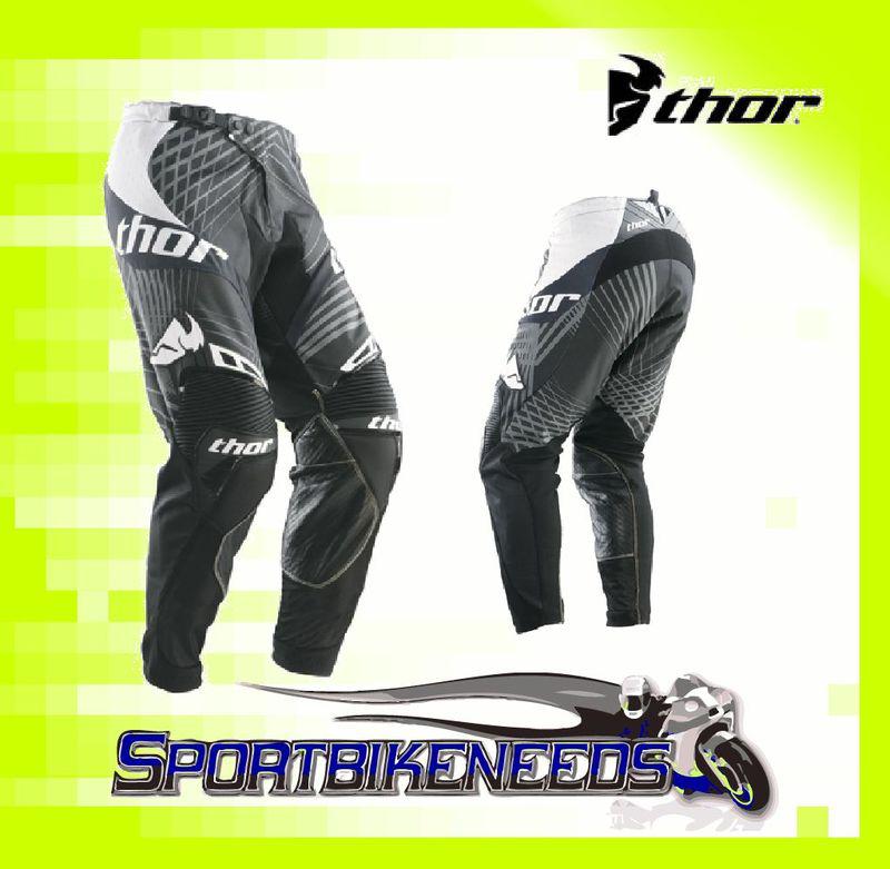 Thor 2012 core refractor pants black white size 28
