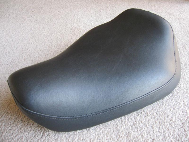 Oem harley-davidson sportster smooth solo seat 1995 - 2003