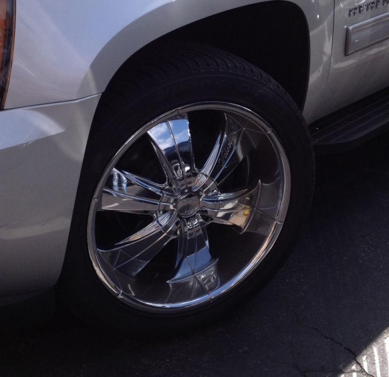 Chrome vision velocity wheels, 22" w/tires
