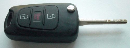 Kia keyless entry remote / 3 button flip key fob / fcc id: nyoseksam11atx