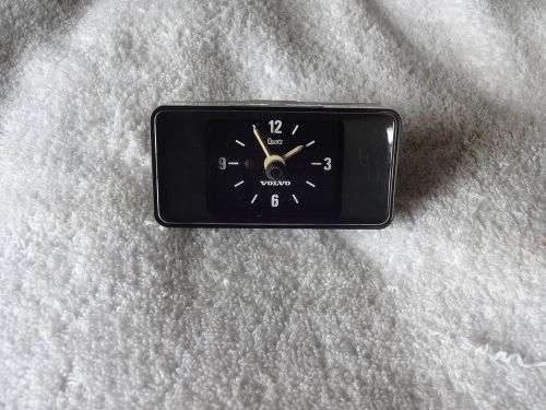 Volvo 240 242 244 245  clock  oem working great condition