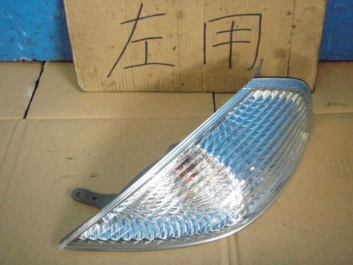 Nissan serena 2001 left clearance lamp [7311100]