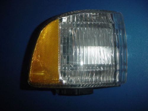 91 - 99 00 01 02 dodge truck 1500 corner right passenger park light turn signal