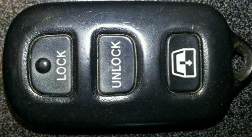 Toyota keyless remote key fob hyq12ban very nice used