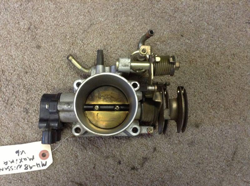 95 96 97 98 99 nissan maxima 3.0 v6 throttle body with rubber hose oem ch5