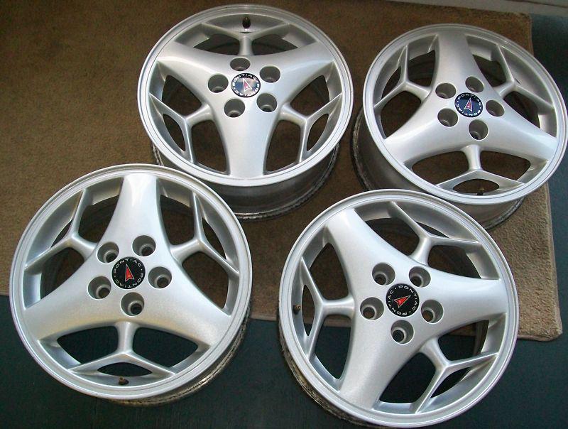 16 inch pontiac wheels