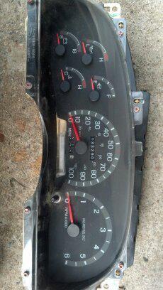 97 98 ford f150 speedometer cluster mph w/tach low miles!!!! look at pics nice!!