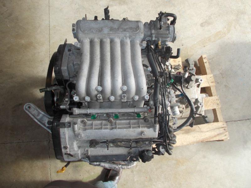 2005 hyundai tiburon v6 engine with 6-speed manual transmission 