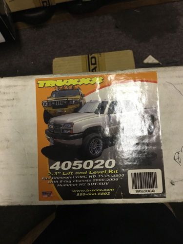 Truxx leveling kit for a 2000-2006 chevy