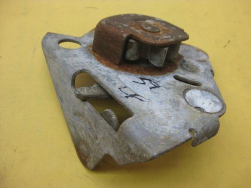 1959-60 chevy elcamino left rear tailgate latch   1746