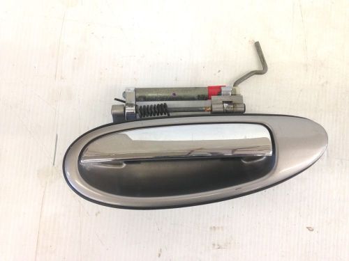 1999 nissan maxima outer door handle ( driver rear )