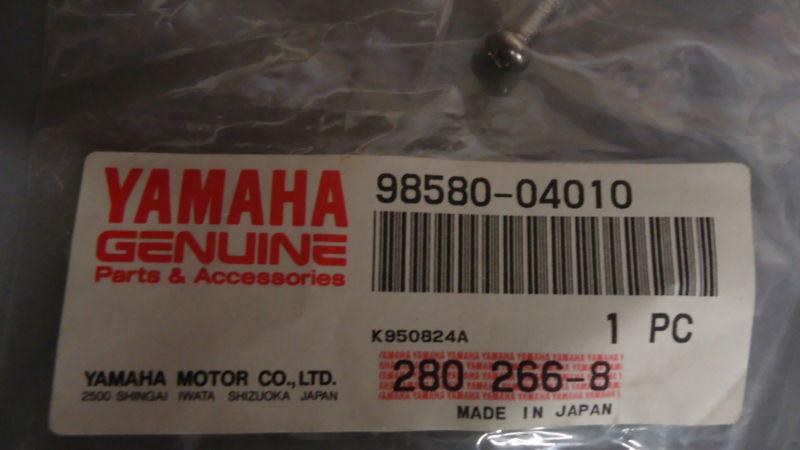 New nos 83-98 yamaha yt125k gp760 - gp760w pan head screw 98580-04010-00