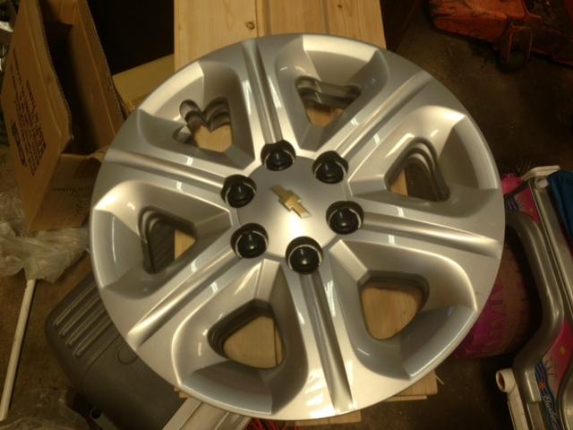 2009-2013 chevy traverse 17" silver wheelcovers set of 4