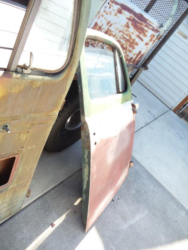 F1 ford doors 1948 1949 1950 1951 1952 no rust no dents  very good condition