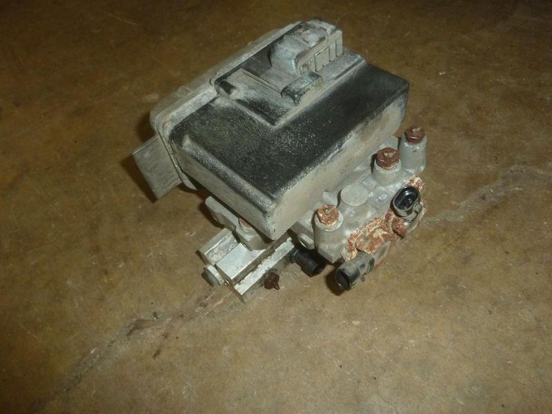 95-97 firebird camaro anti lock brakes abs pump w/o traction control modulator