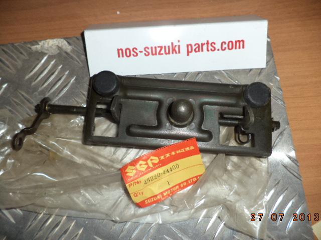 Gs450 83" -86"-87" gsx250 83"plate, clamp guide   new nos-suzuki-parts.com