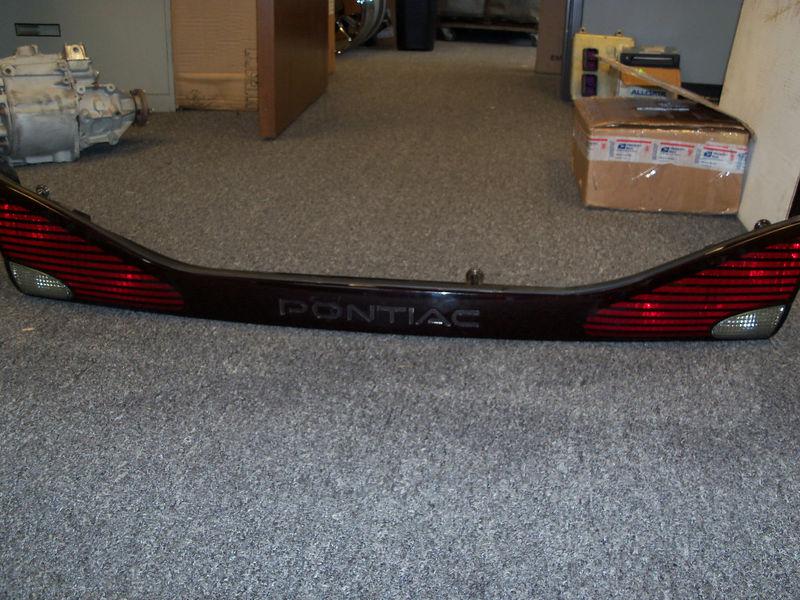 1996-1999 oem pontiac bonneville backup tail light 16522590