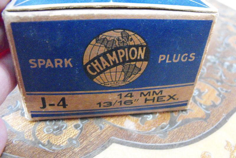 Champion vintage j 4  spark plugs box of 10 brand new old stock