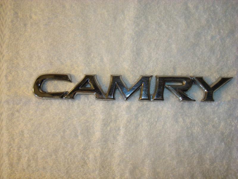 1997 toyota camry "camry" emblem