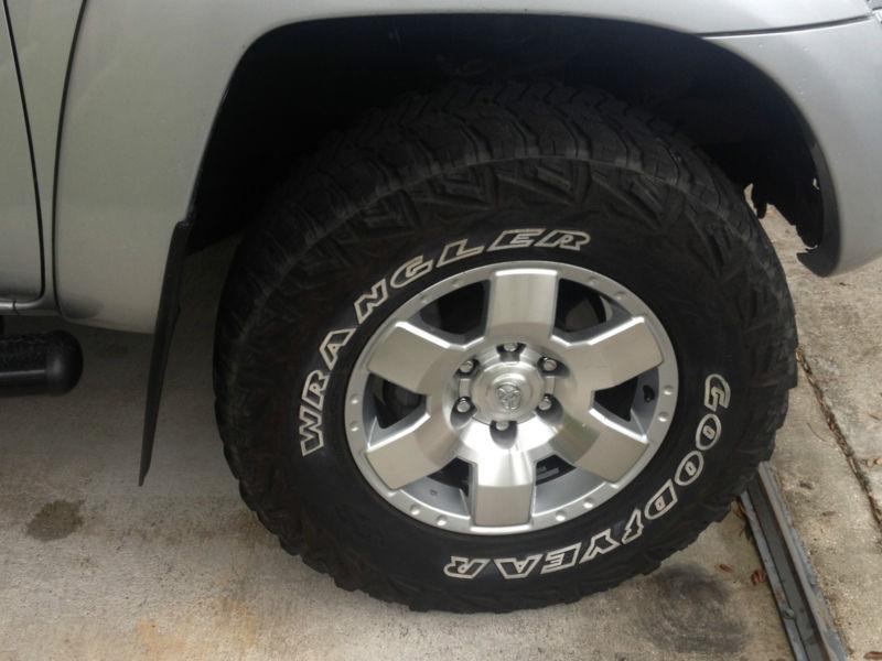 Fj cruiser tacoma wheels & tires