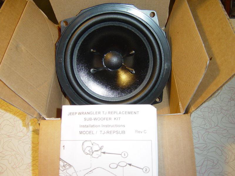 Subwoofer for oe center console 01-06 jeep wrangler tj