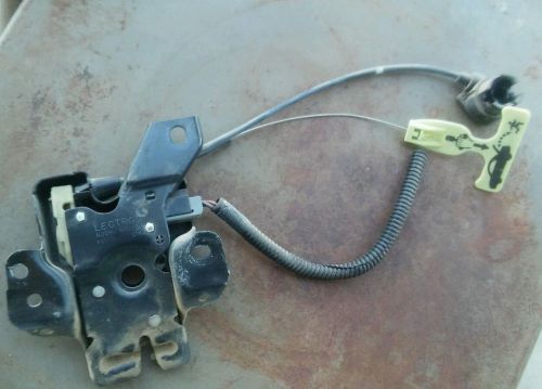 Lincoln town car factory power trunk latch release actuator assembly
