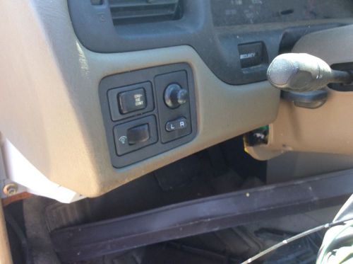 1998 nissan altima mirror/ cruise control/ dimmer switch