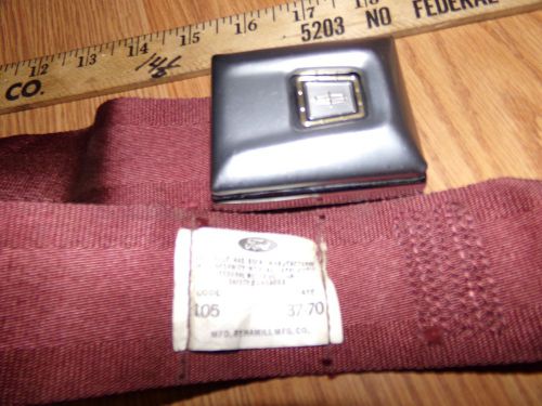 1970-71 ford deluxe  seat belt buckle 71 lincoln single buckle