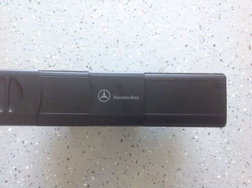 Mercedes oem 6cd fiberoptic changer mc3330 a 2200274642 (hungary) untested asis!