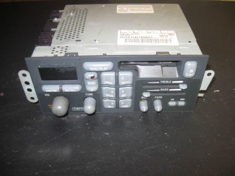 Pontiac grand prix factory tape radio 96 97 98 original part 16228052