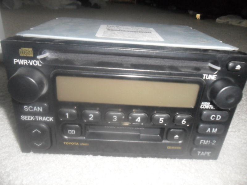 Toyota cd disc tape player radio stereo tacoma model no. 86120-ad040