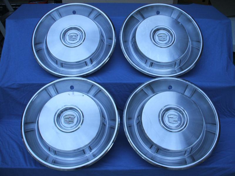 Cadillac deville fleetwood wheel cover  hup cap 1966 -1967, set of  4 covers