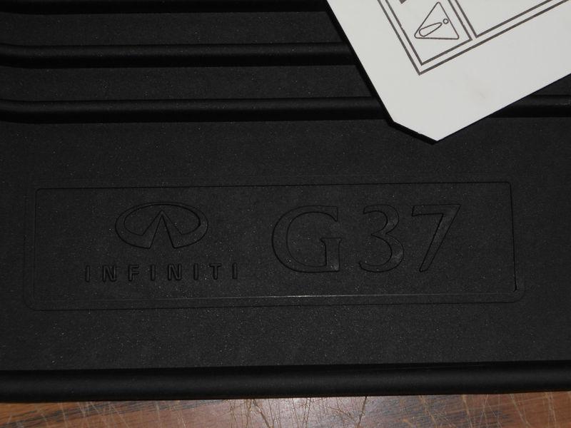 2008 to 2013 infiniti g37 rubber floor mats set - factory oem accessory - black 