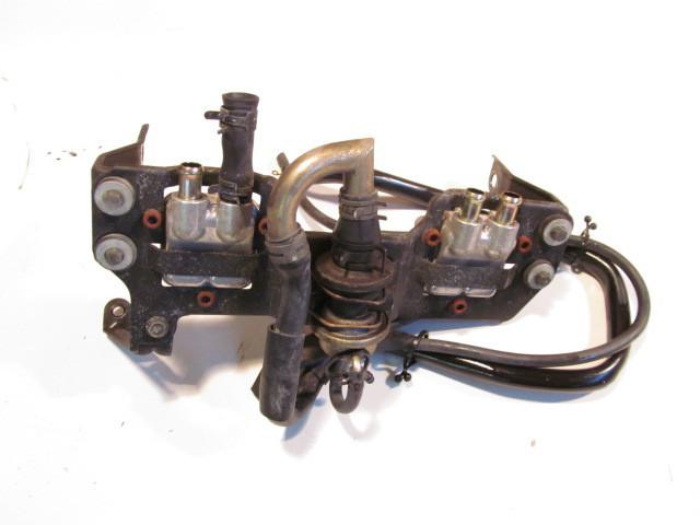 Yamaha yzf-600r yzf600r 2002-02 air valve and brackets 118304