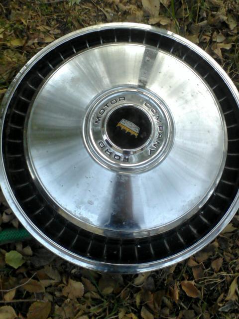1971, 1972 ford  wheel cover