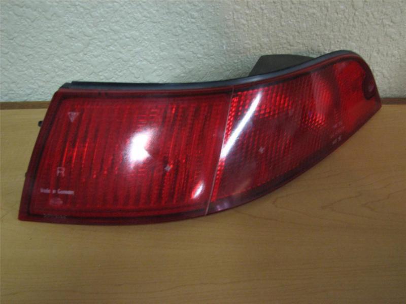 95-98 porsche 911 993 oem right side passenger taillight carrera 2 4 turbo