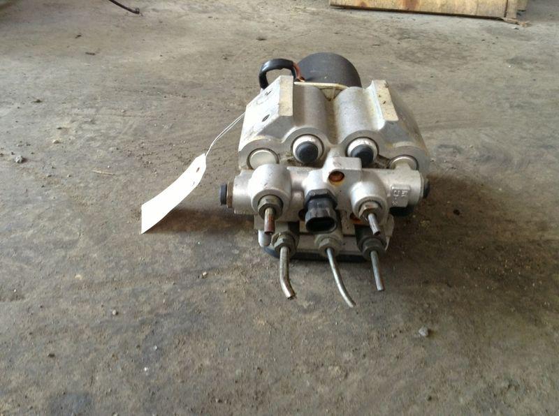 Find 94 95 96 S10 BLAZER ABS PUMP OEM in Smithville, Tennessee, US, for