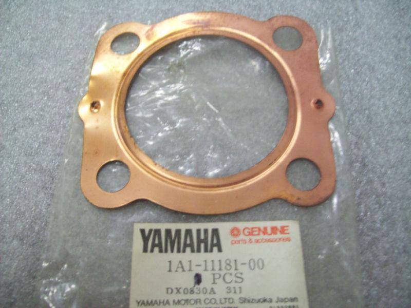 Genuine yamaha cylinder head 1 gasket rd400 1a1-11181-00 new nos