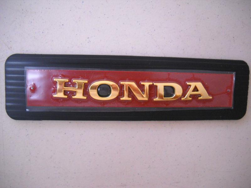 Honda genuine emblem  made in japan 000/2bs7