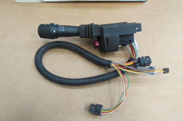 New ih navistar 4000 series turn signal adapter & wiring harness 3566944c1